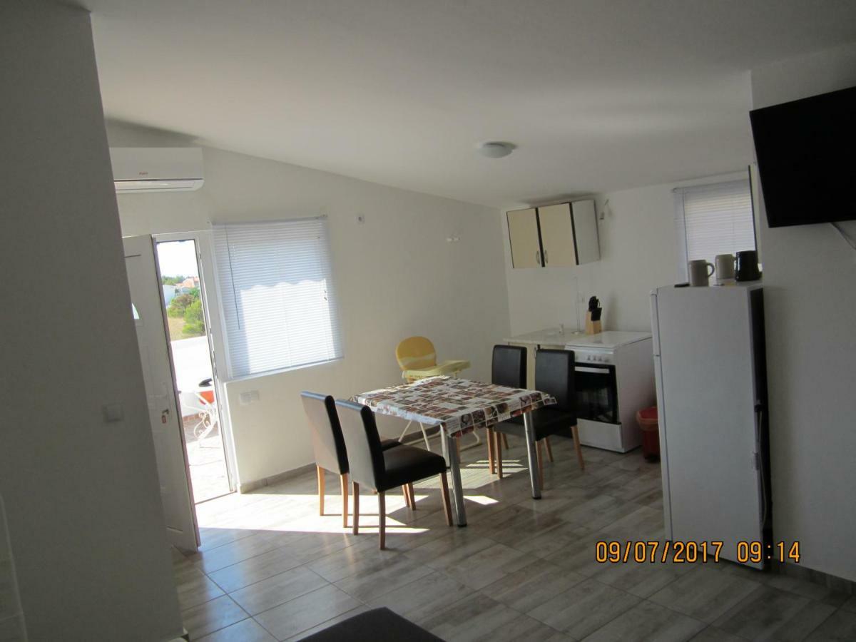 Apartment Nena Vir Esterno foto